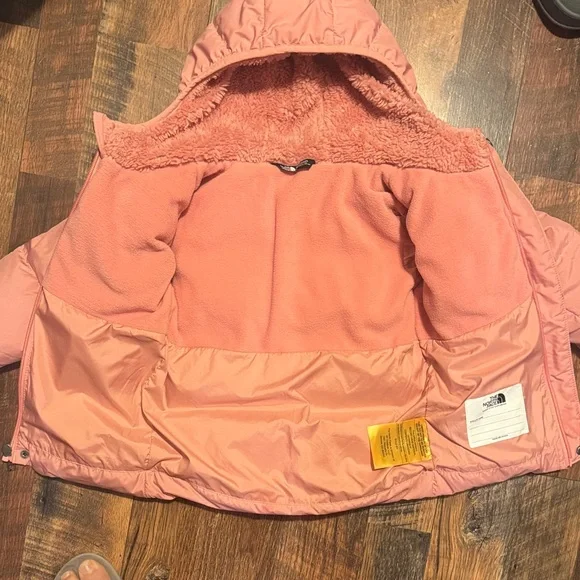 The North Face Blush Pink Hooded Jacket - Picture 3 of 6